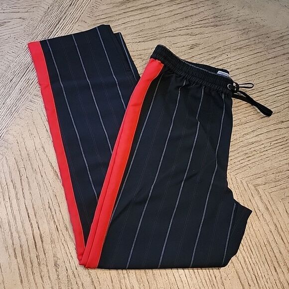 Chelsea28 size M Dressy black with white stripes and red side accent - Picture 1 of 11